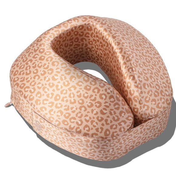 Slip Jet Setter Silk Leopard Print Travel Neck Pillow - Picture 3 of 3